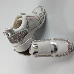 INC International Concepts wedge white silver sneakers size 11 pre-owned